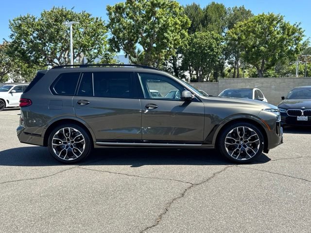 Used 2026 BMW X7 xDrive40i w/ M Sport Package AWD/4WD image 7