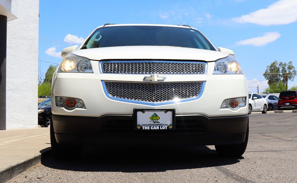 Used 2012 Chevrolet Traverse LT FWD image 17