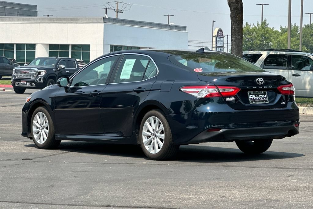 Used 2020 Toyota Camry LE FWD image 6