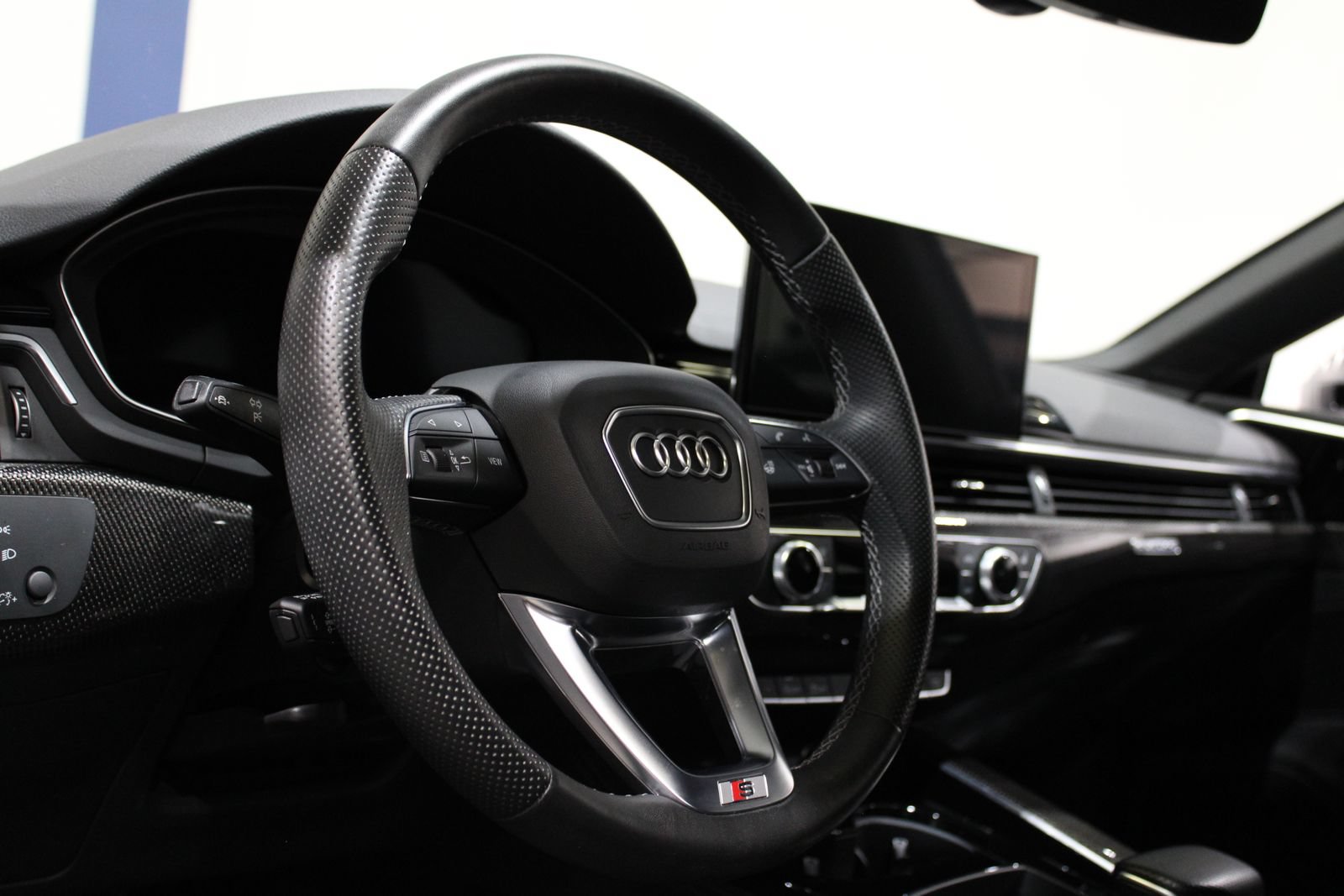 Used 2023 Audi S5 Premium Plus w/ Premium Plus Package AWD/4WD image 22