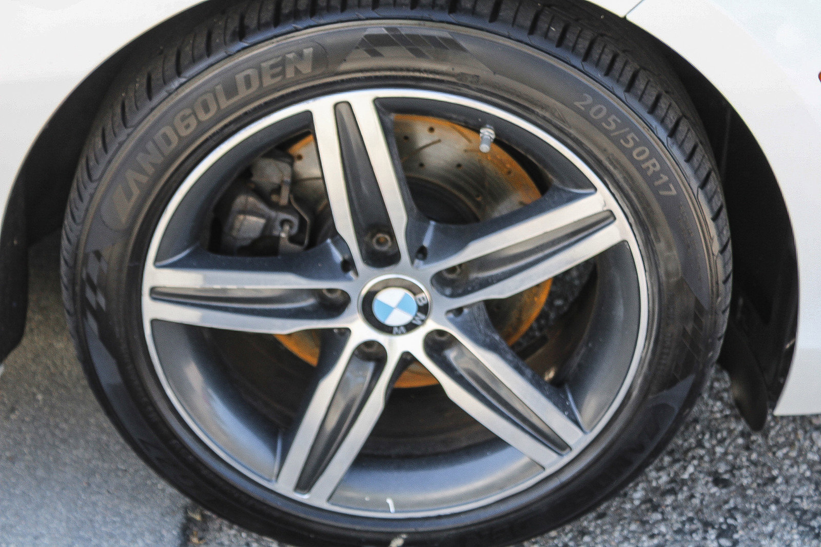 Used 2017 BMW 230i Coupe image 10