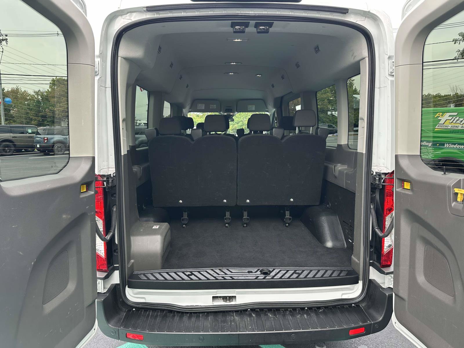 Used 2025 Ford Transit 350 XLT RWD image 15