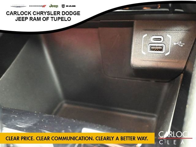 Used 2025 Jeep Compass Limited image 24