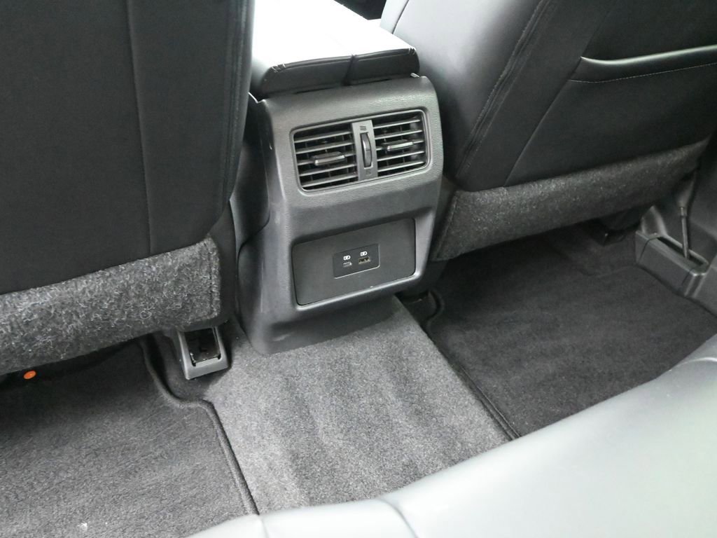 Used 2023 Nissan Rogue SV w/ SV Premium Package image 13