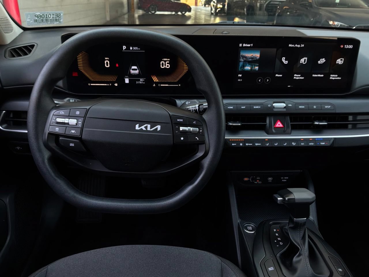 Used 2025 Kia K4 FWD image 14