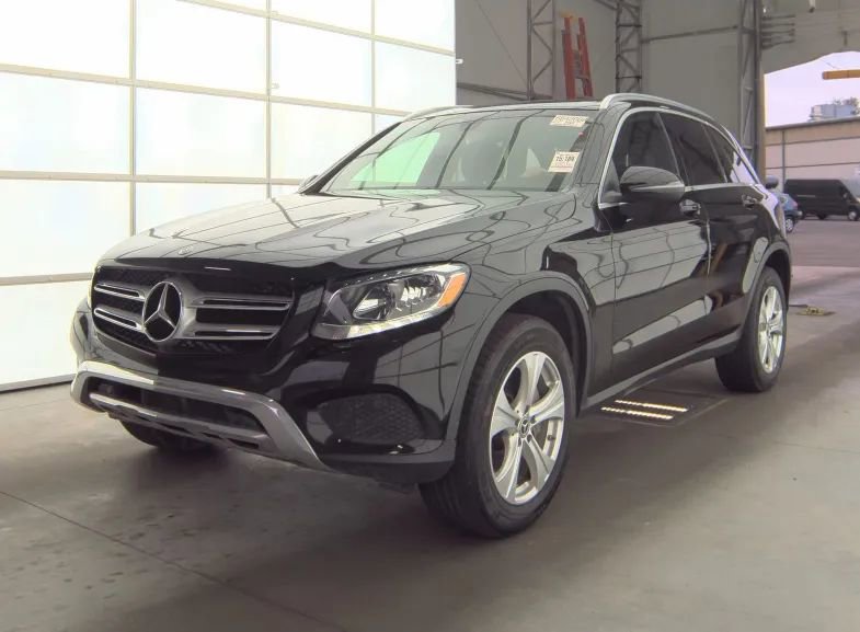 Used 2019 Mercedes-Benz GLC 300 4MATIC image 1