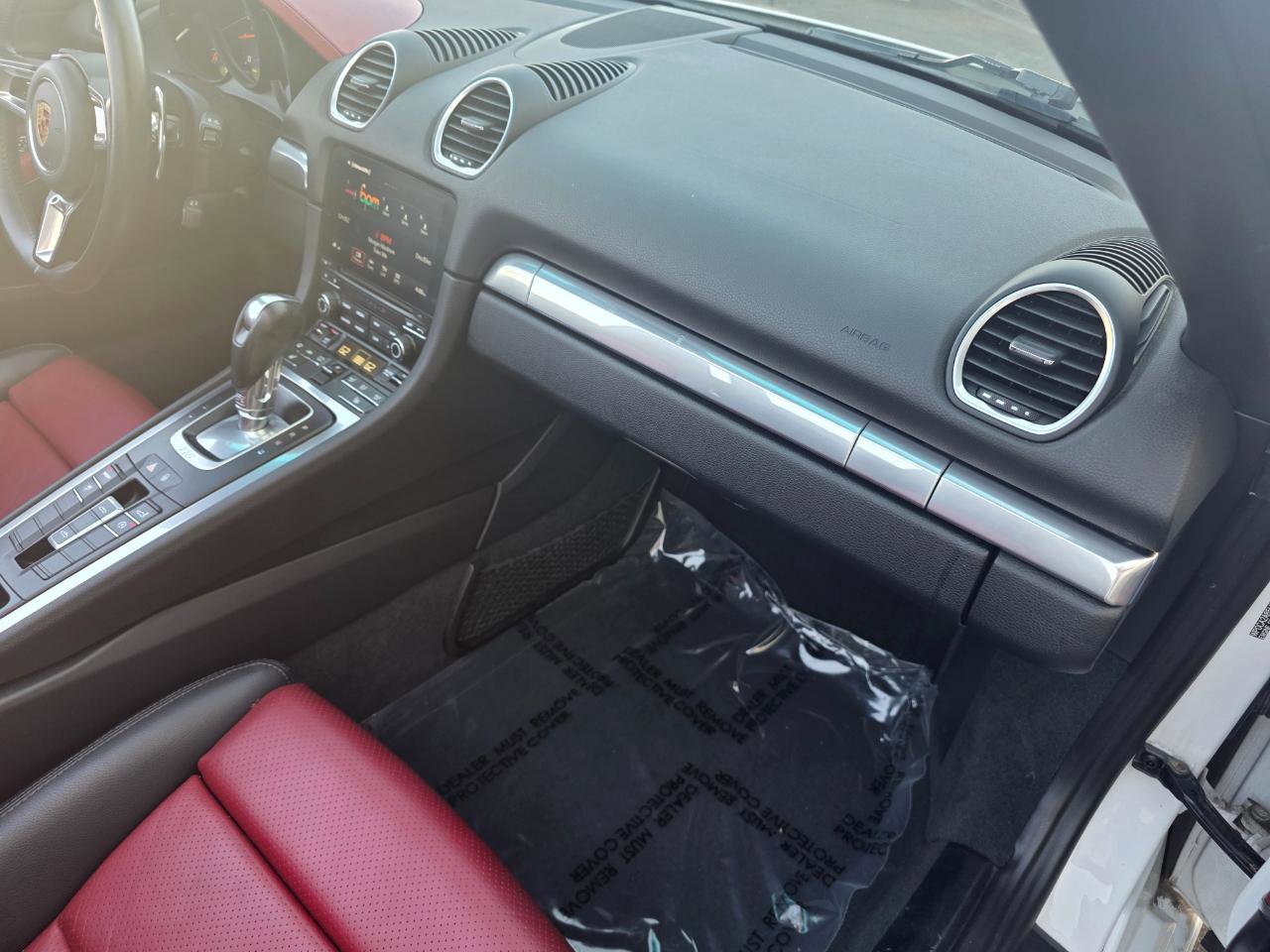 Used 2017 Porsche 718 Boxster RWD image 32