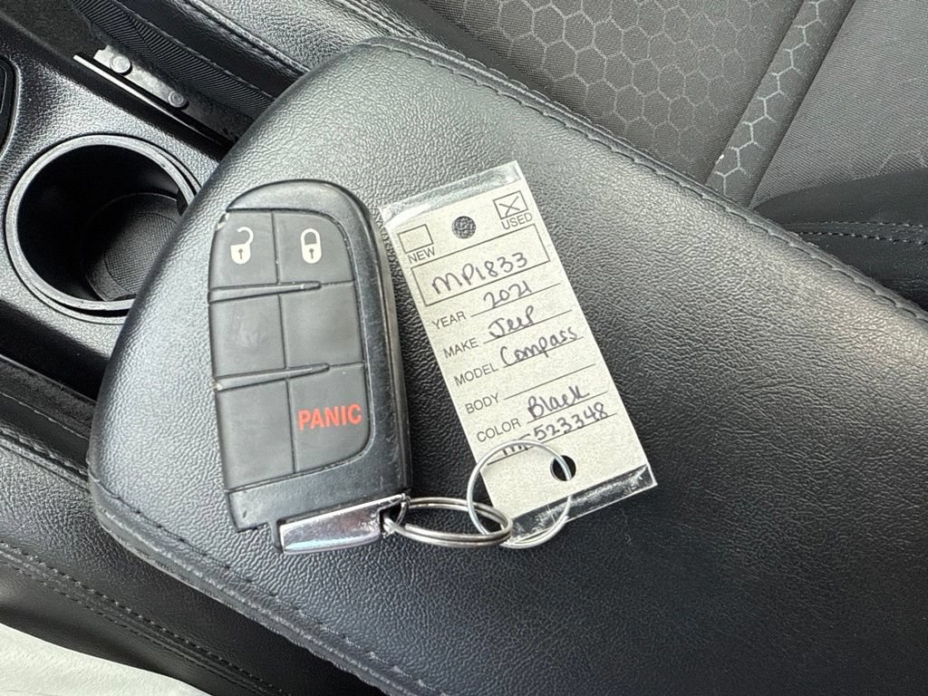 Used 2021 Jeep Compass Latitude FWD image 16