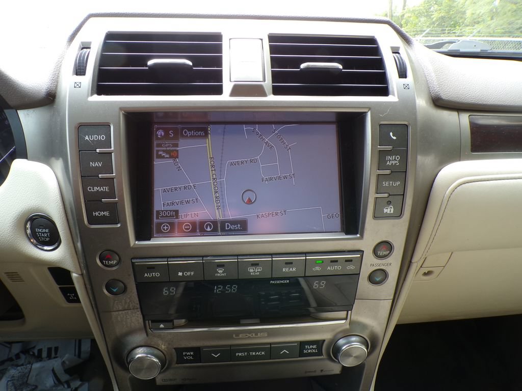 Used 2014 Lexus GX 460 w/ Premium Package AWD/4WD image 26
