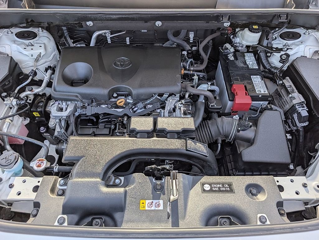 Used 2021 Toyota RAV4 XLE Premium w/ Carpet Mat Package (TMS) image 17