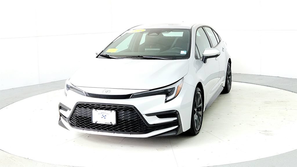 Certified 2024 Toyota Corolla SE FWD image 2