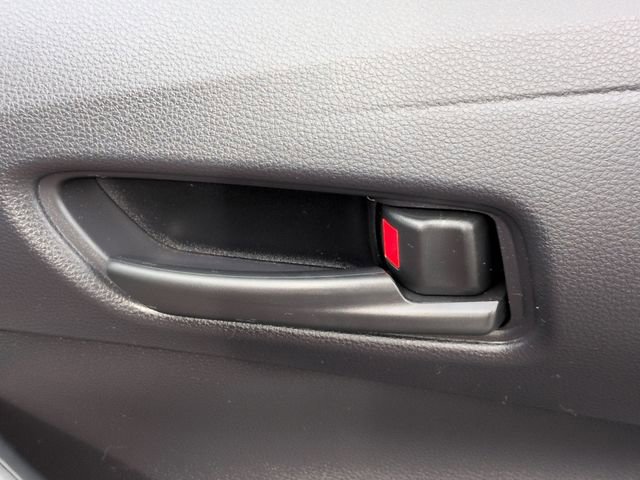 Used 2022 Toyota Corolla LE image 46