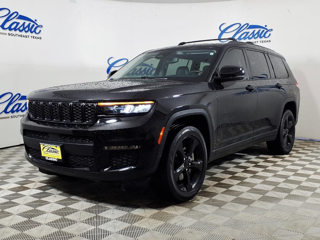 Used 2022 Jeep Grand Cherokee L Limited w/ Black Appearance Package RWD image 5