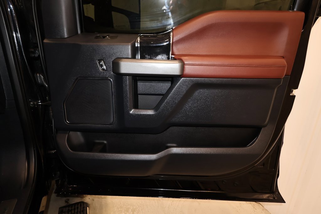 Certified 2022 Ford F450 Platinum w/ FX4 Off-Road Package image 21