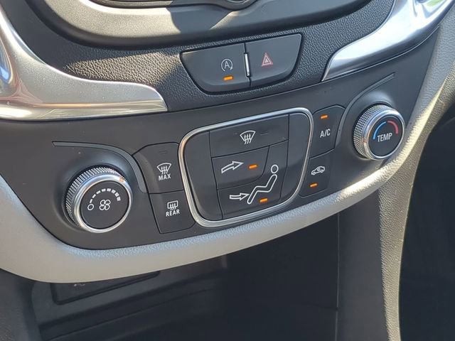 Used 2022 Chevrolet Equinox LS image 32