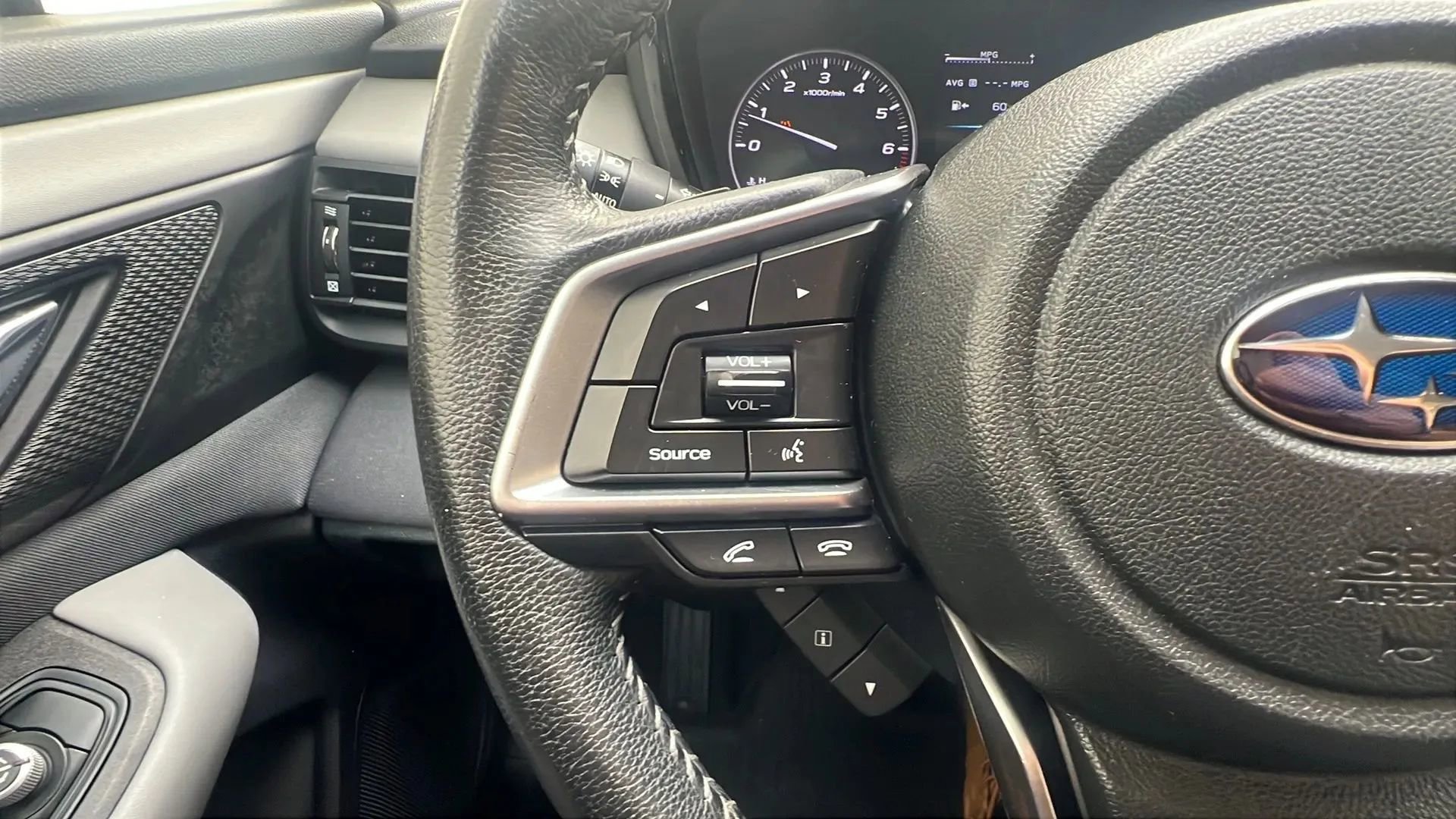 Used 2020 Subaru Outback Premium image 14