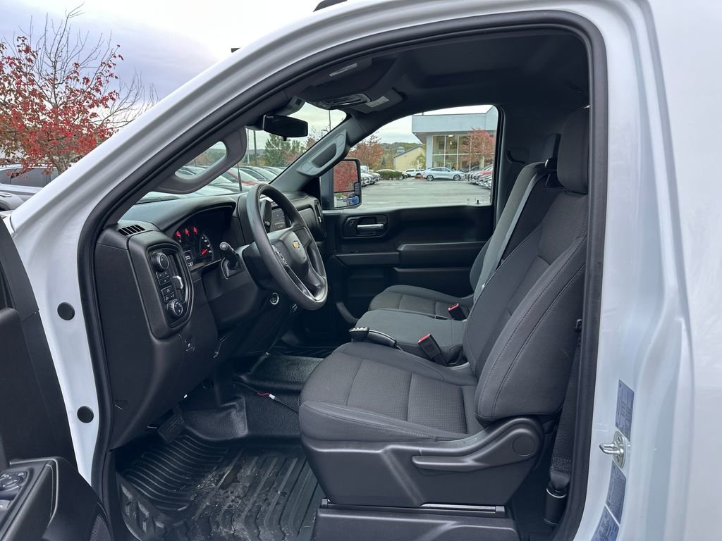 Used 2025 Chevrolet Silverado 3500 W/T w/ Snow Plow Prep/Camper Package image 9