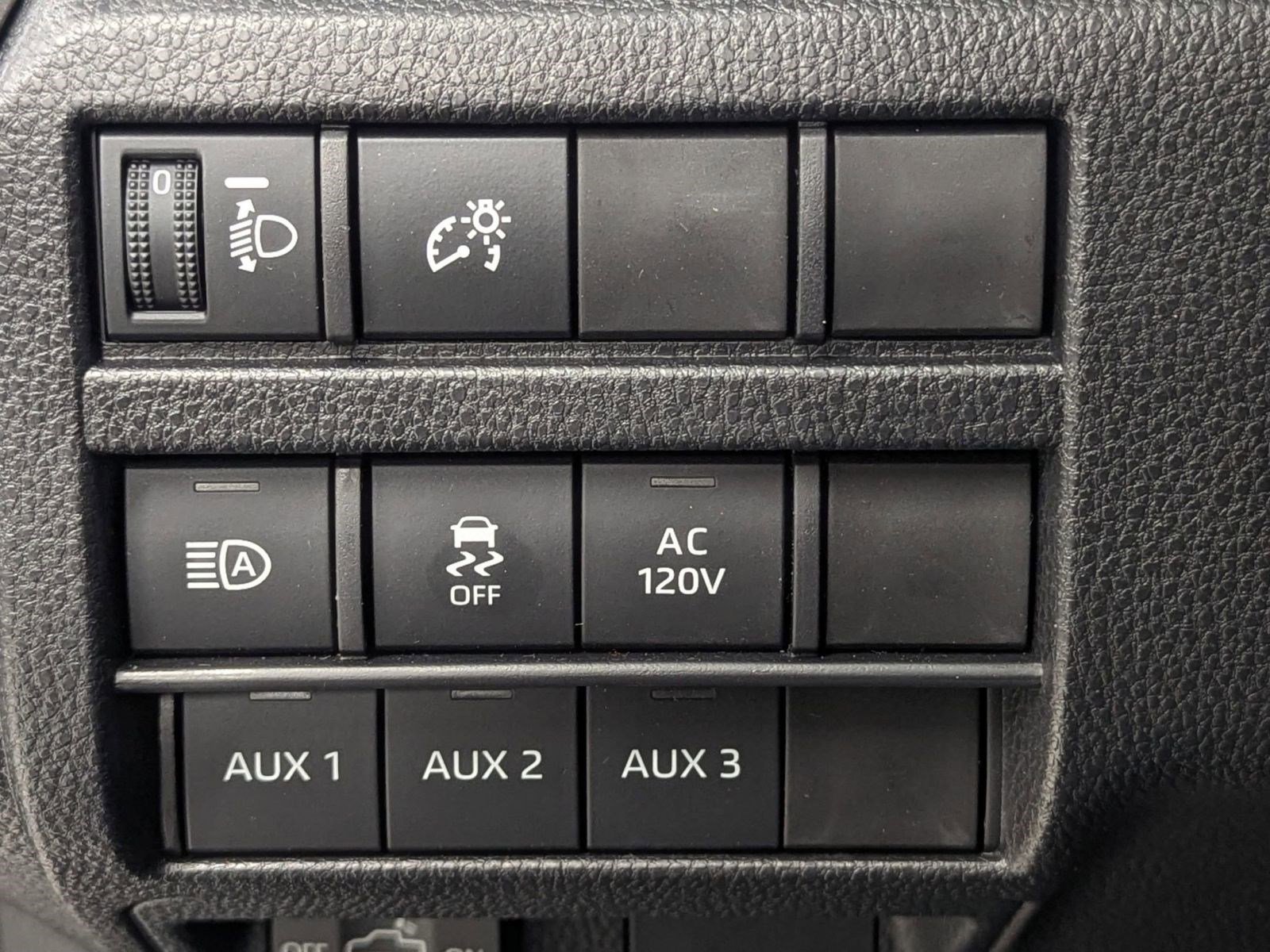 New 2025 Toyota Tacoma SR image 15