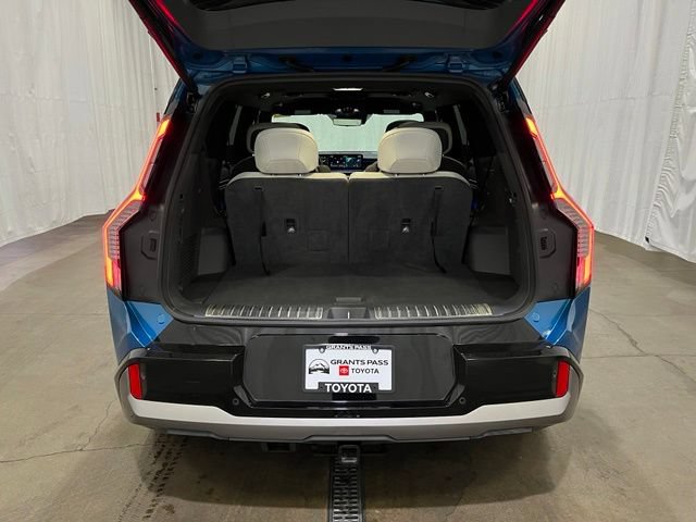 Used 2024 Kia EV9 GT-Line AWD/4WD image 13