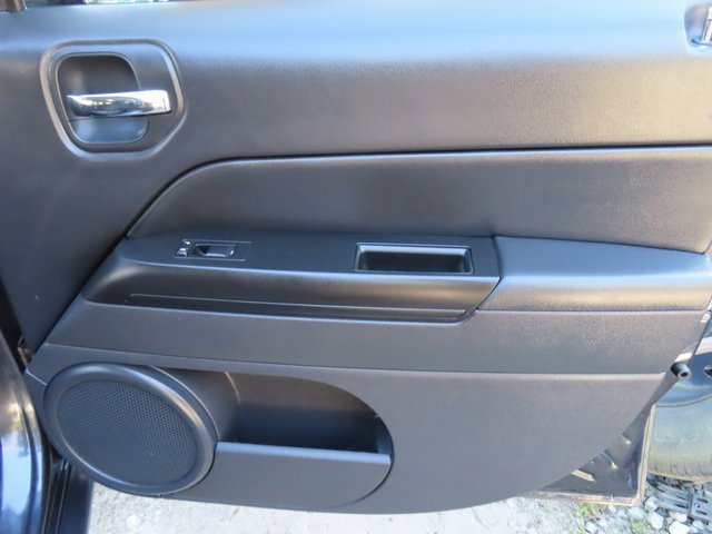 Used 2015 Jeep Patriot Sport w/ Power Value Group image 30