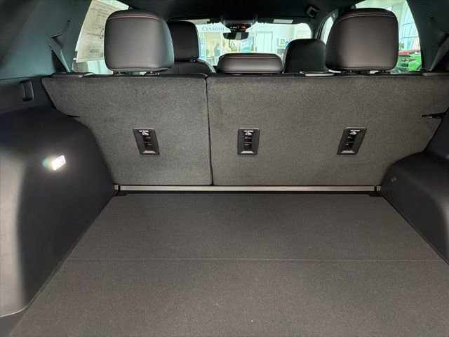 New 2026 Chevrolet Equinox RS w/ Convenience Package III FWD image 21