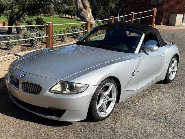 Used 2006 BMW Z4 3.0si image 13