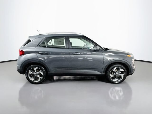 New 2026 Hyundai Venue SEL FWD image 9