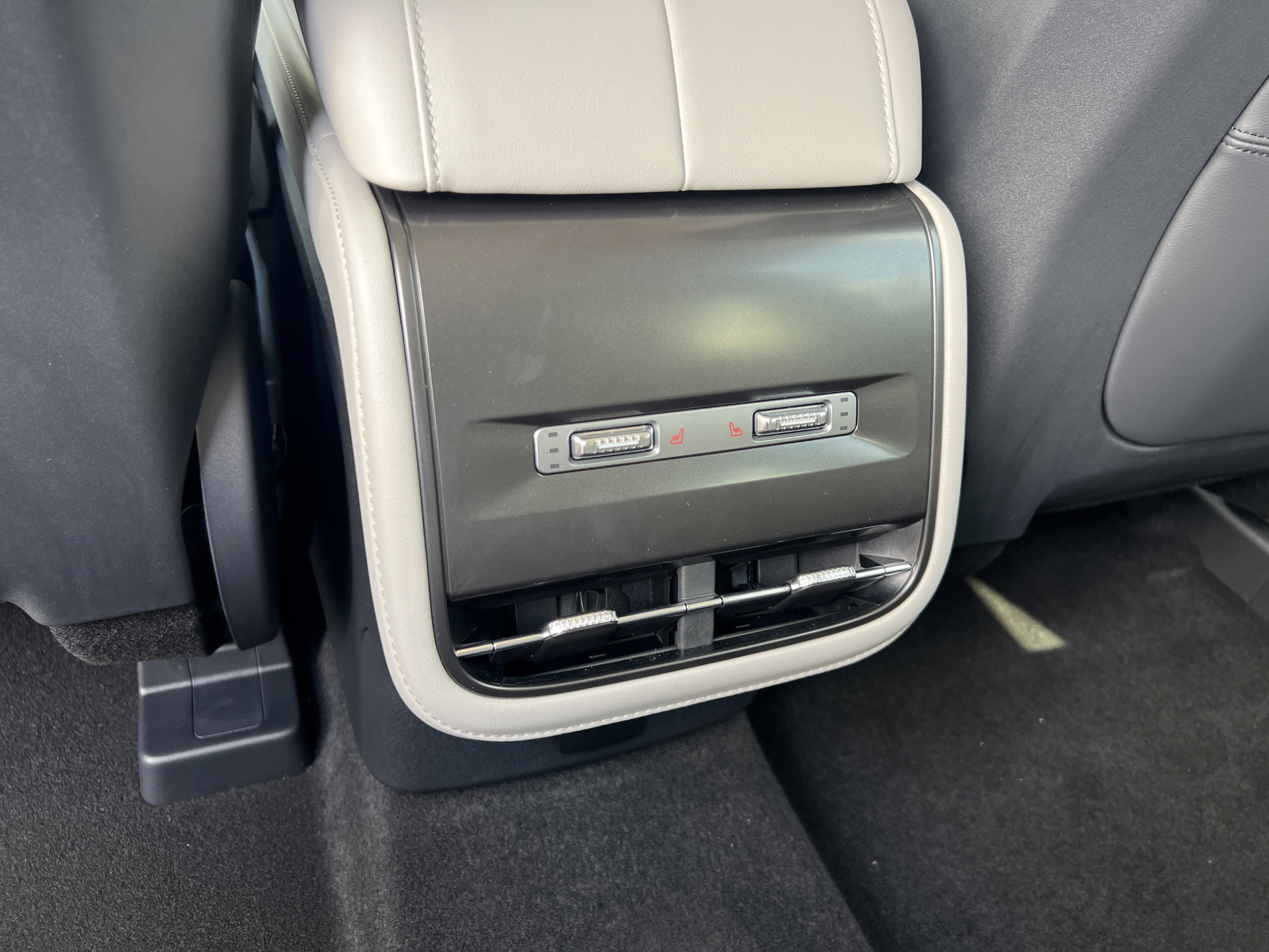 New 2026 Lincoln Nautilus Reserve AWD/4WD image 33