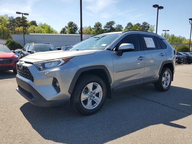 Used 2020 Toyota RAV4 XLE w/ All Weather Liner Package image 3