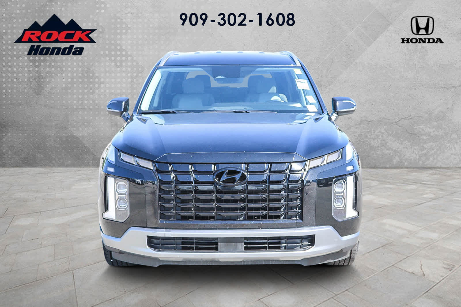 Used 2025 Hyundai Palisade SEL FWD image 2