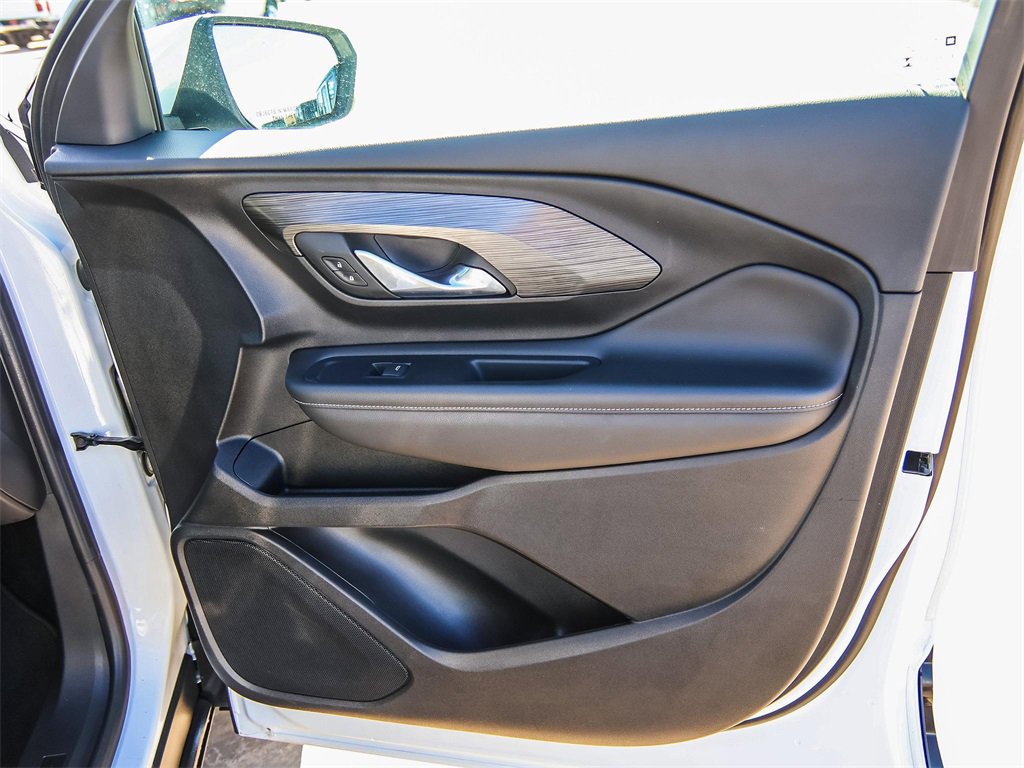 Certified 2023 GMC Terrain SLT image 20