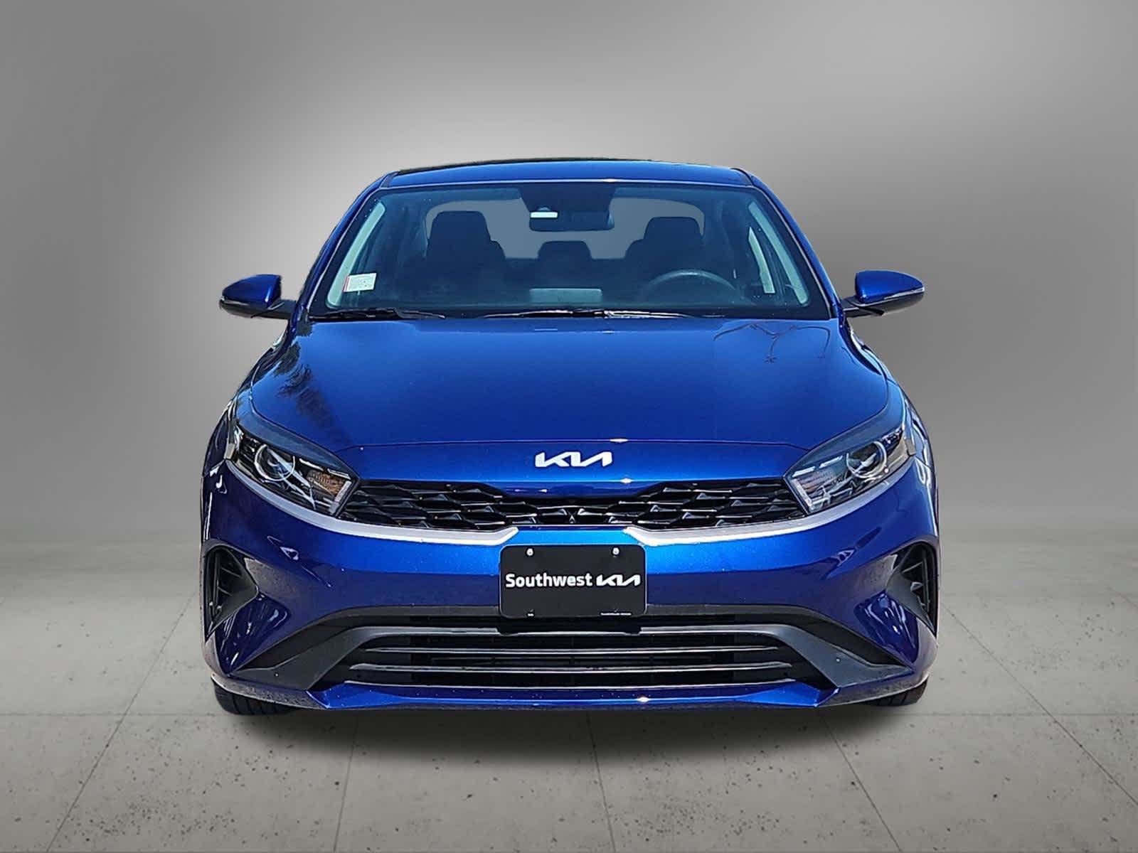 Used 2023 Kia Forte LXS w/ LXS Technology Package FWD image 9