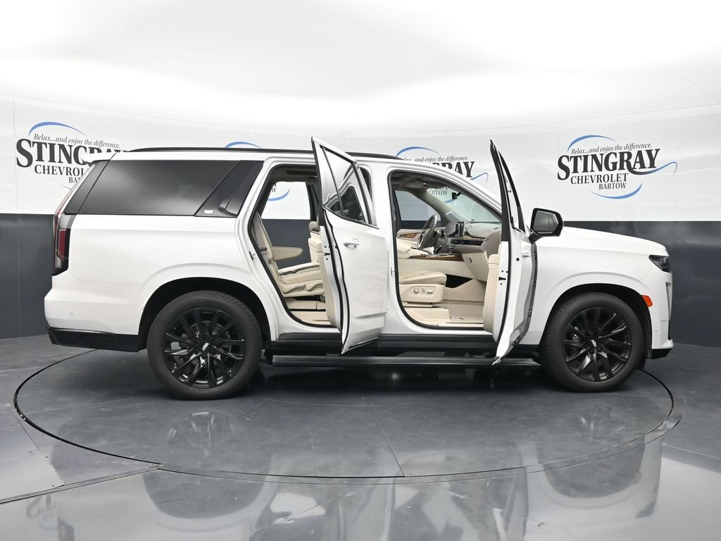 Used 2023 Cadillac Escalade Sport Platinum w/ LPO, ONYX Package AWD/4WD image 39