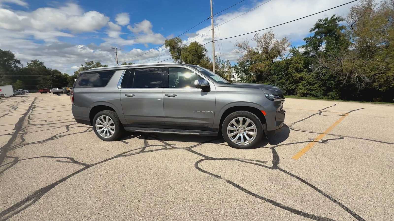 Certified 2021 Chevrolet Suburban Premier AWD/4WD image 9