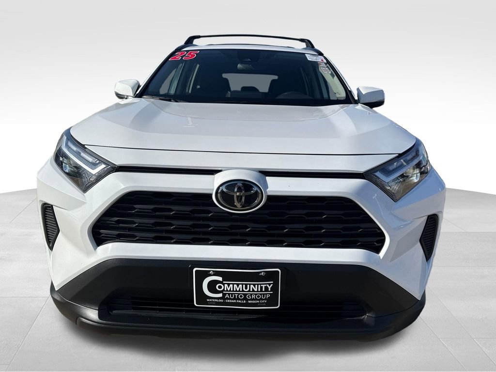 Used 2025 Toyota RAV4 XLE w/ Convenience Package AWD/4WD image 9