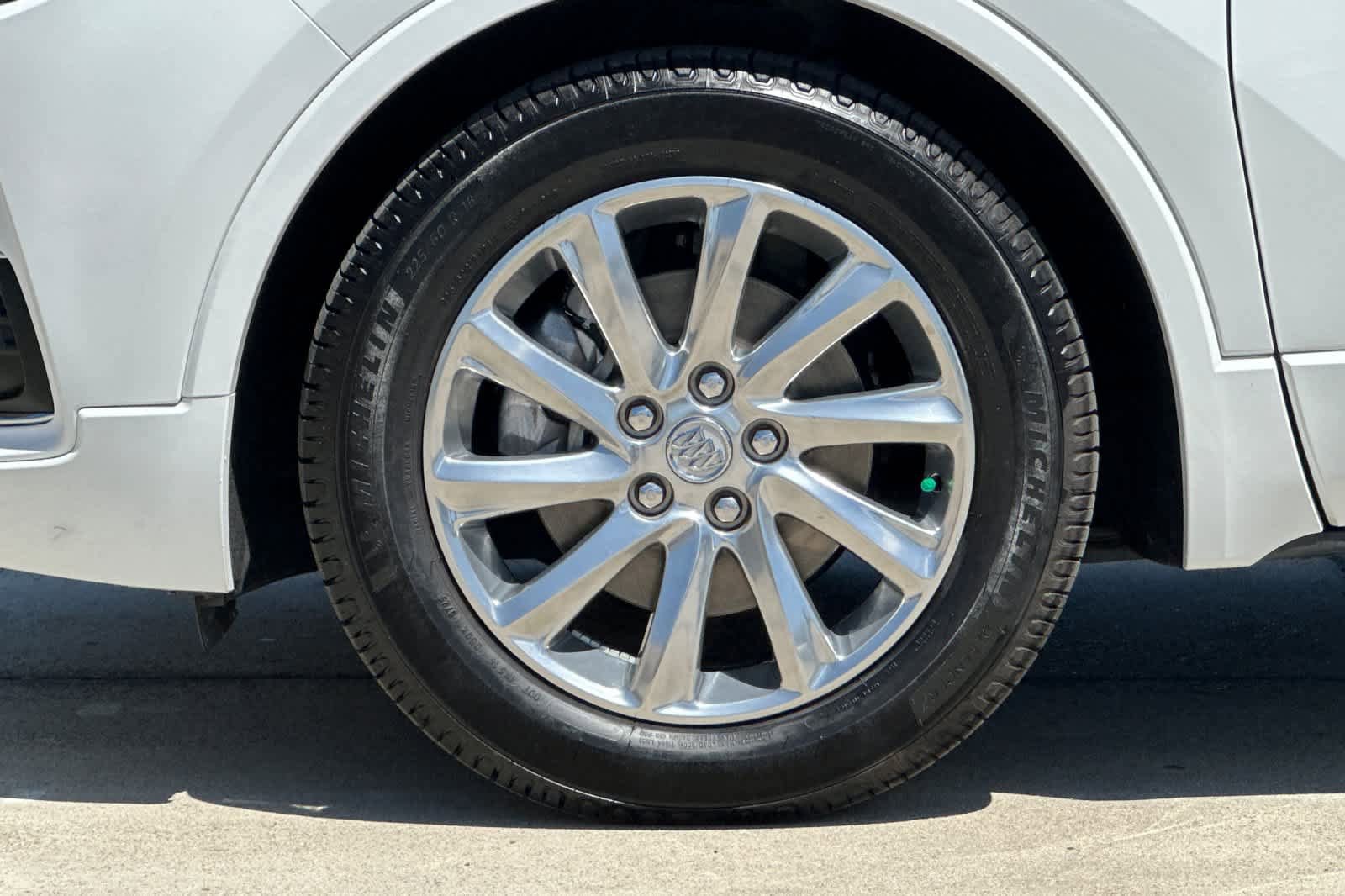 Used 2020 Buick Envision Essence FWD image 25