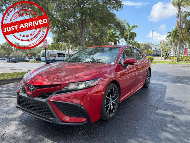 Used 2022 Toyota Camry SE w/ Convenience Package