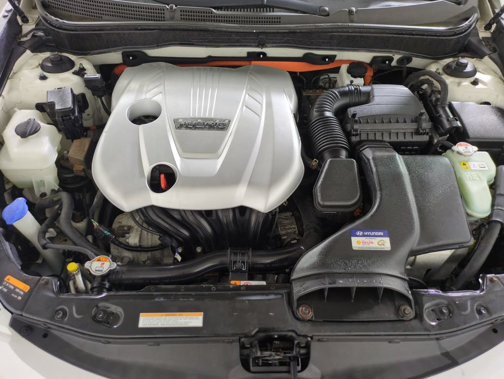 Used 2015 Hyundai Sonata Limited w/ Option Group 02 FWD image 24