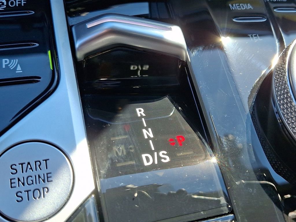 Used 2026 BMW X5 xDrive40i w/ M Sport Package image 16