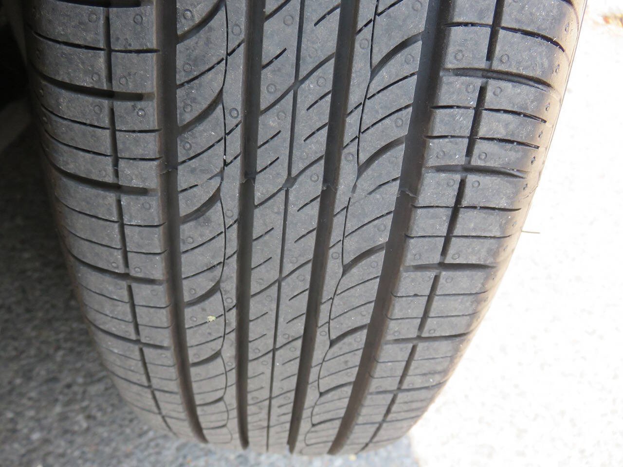 Used 2013 Toyota Prius Three FWD image 31