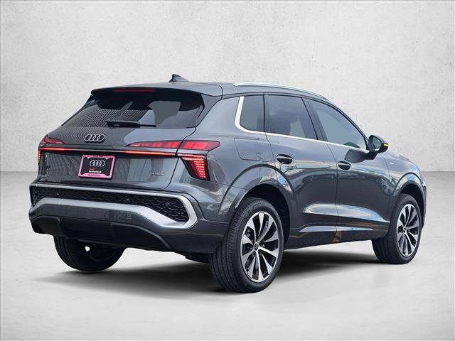 New 2026 Audi Q3 quattro 2.0T AWD/4WD image 2