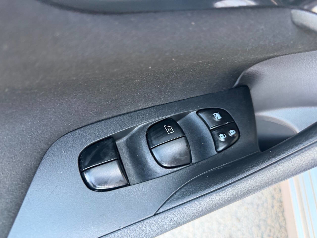 Used 2014 Nissan Altima 2.5 SV FWD image 19