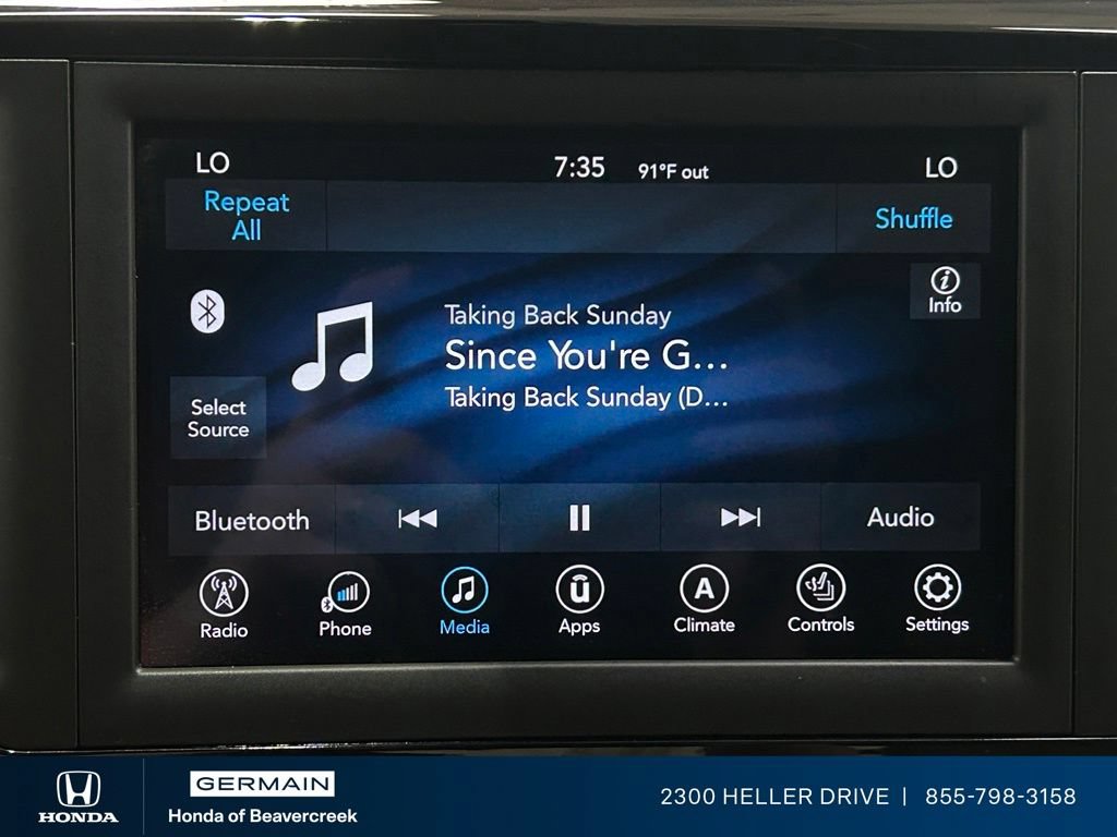 Used 2018 Chrysler Pacifica Touring-L FWD image 22
