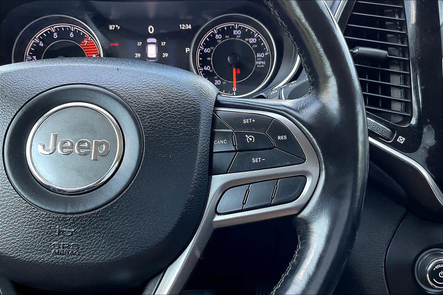 Used 2020 Jeep Cherokee Limited AWD/4WD image 23