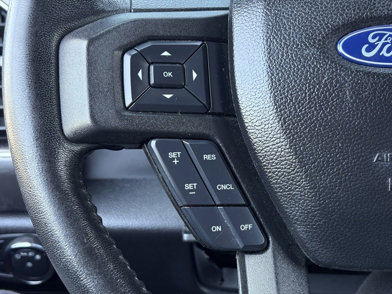 Used 2018 Ford F150 XLT w/ Equipment Group 302A Luxury AWD/4WD image 16