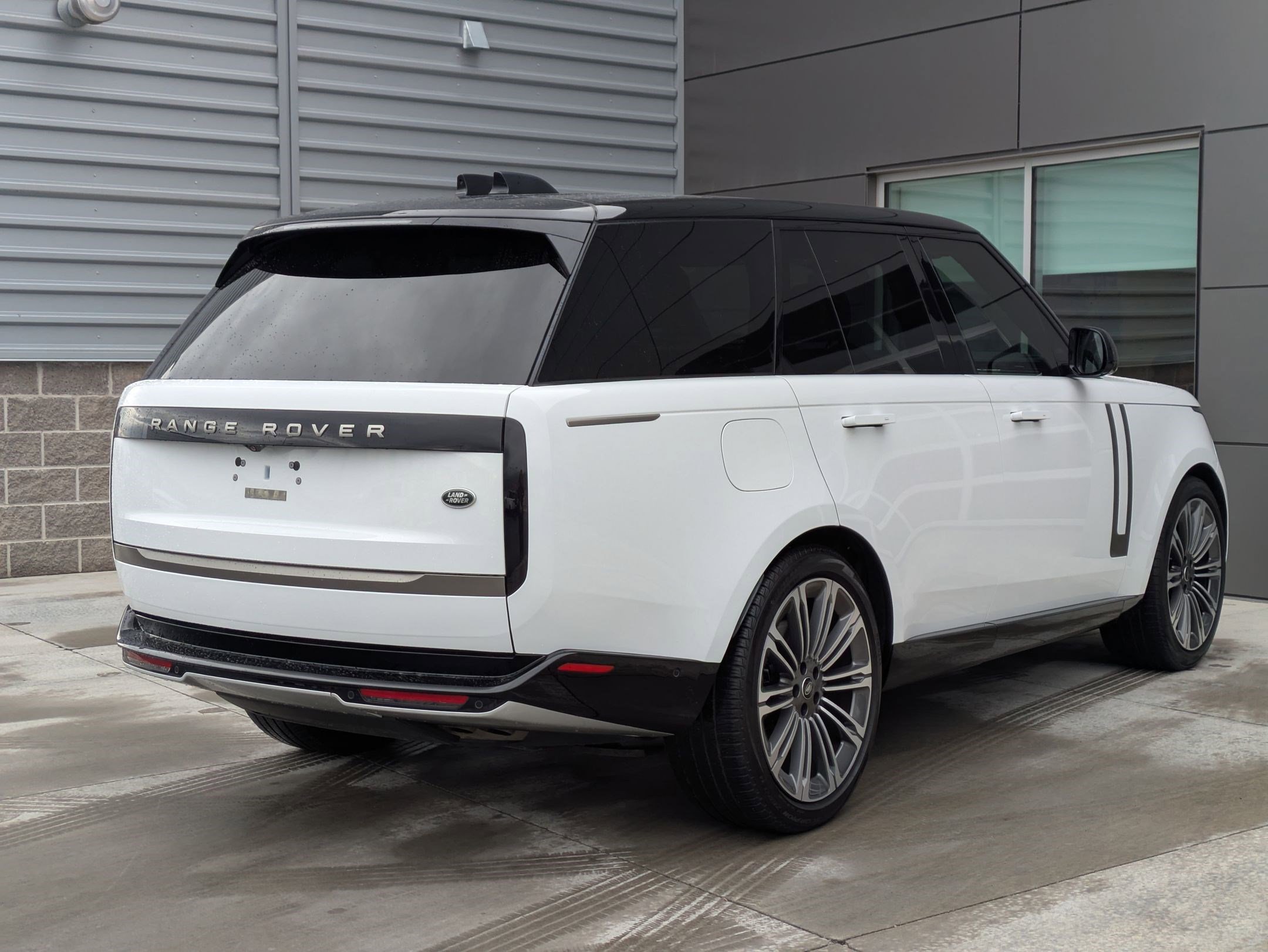 Certified 2023 Land Rover Range Rover SE image 7