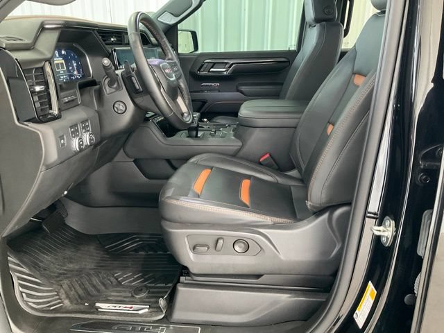 Used 2023 GMC Sierra 1500 AT4 w/ Technology Package AWD/4WD image 4