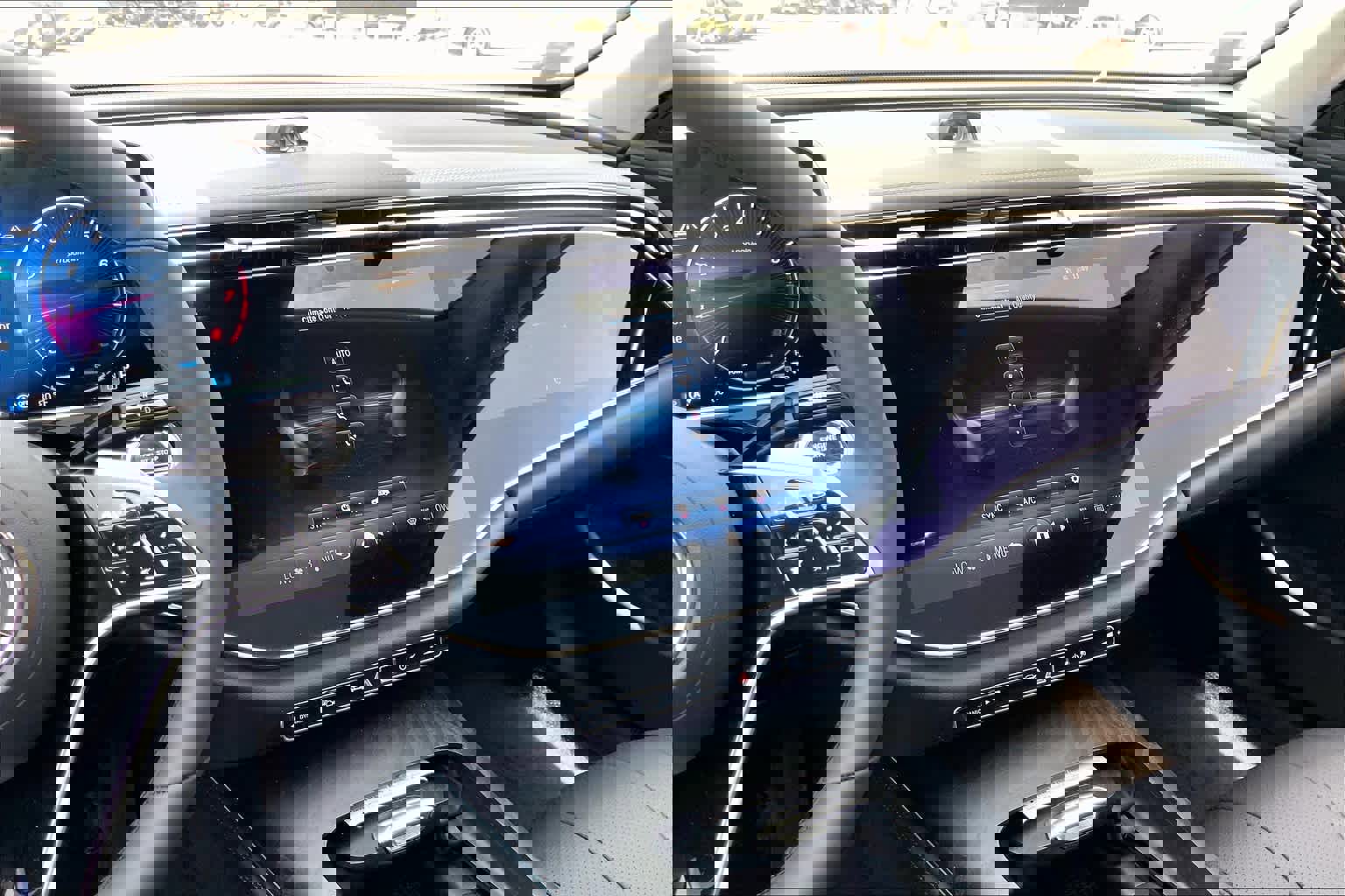 Used 2025 Mercedes-Benz E 350 Sedan image 8