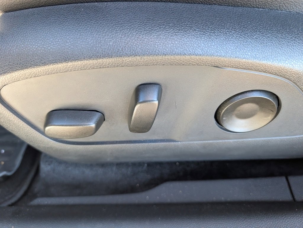 Used 2025 Chevrolet Blazer EV LT image 10