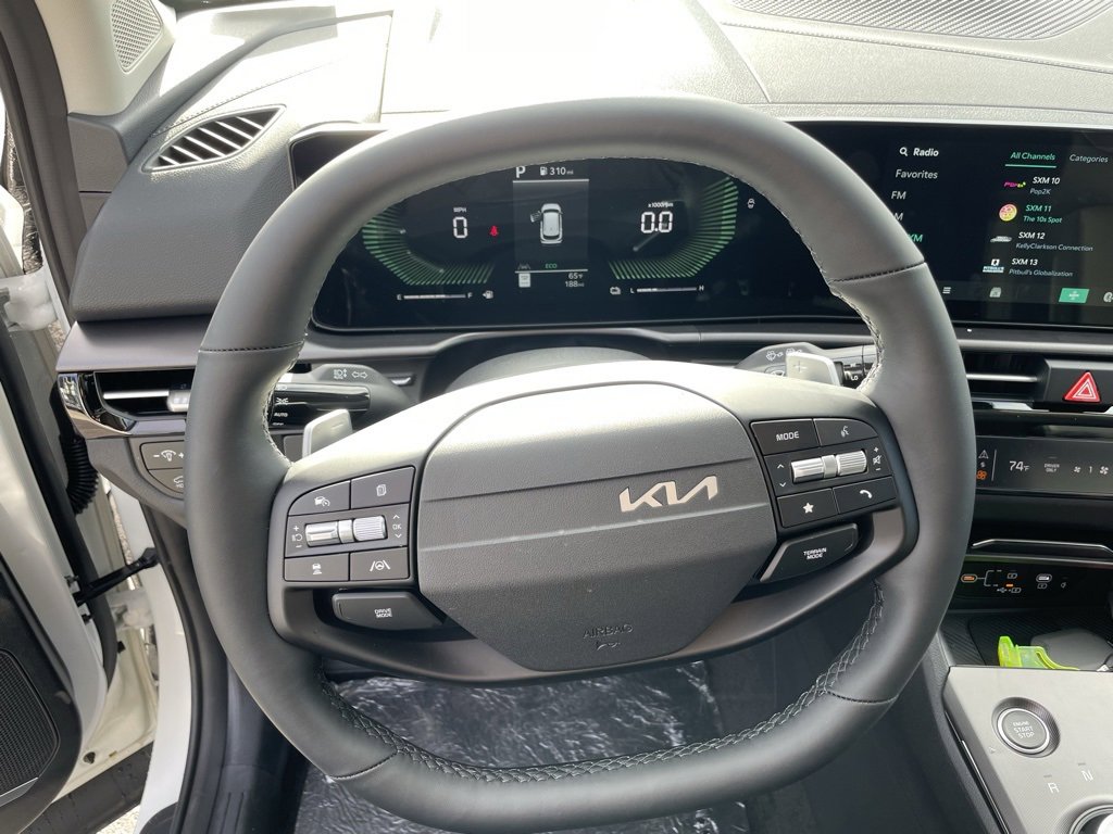 New 2026 Kia Sportage EX image 11
